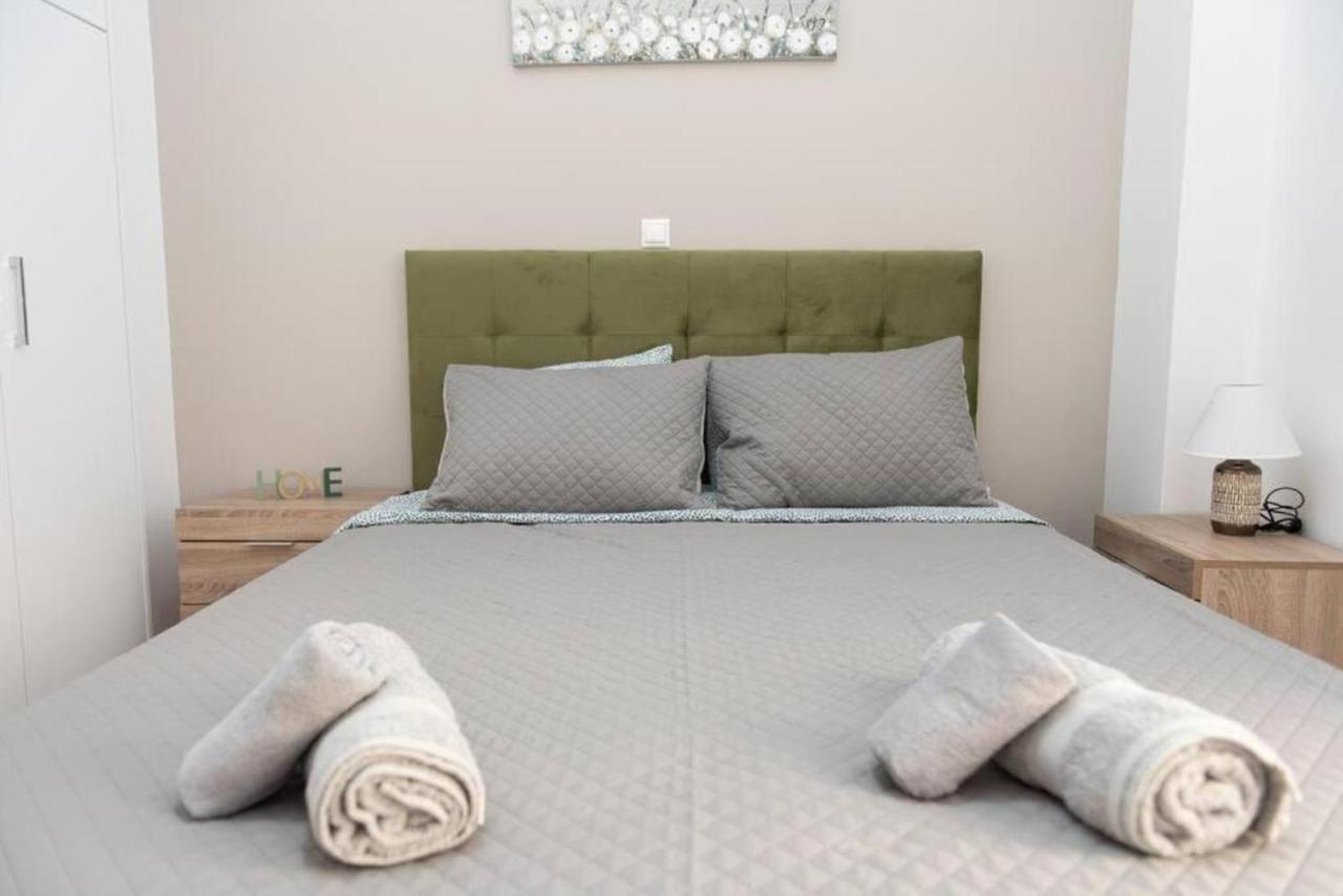 Renovated Spacious Flat 7Min To Subway Station- Atenas Exterior foto